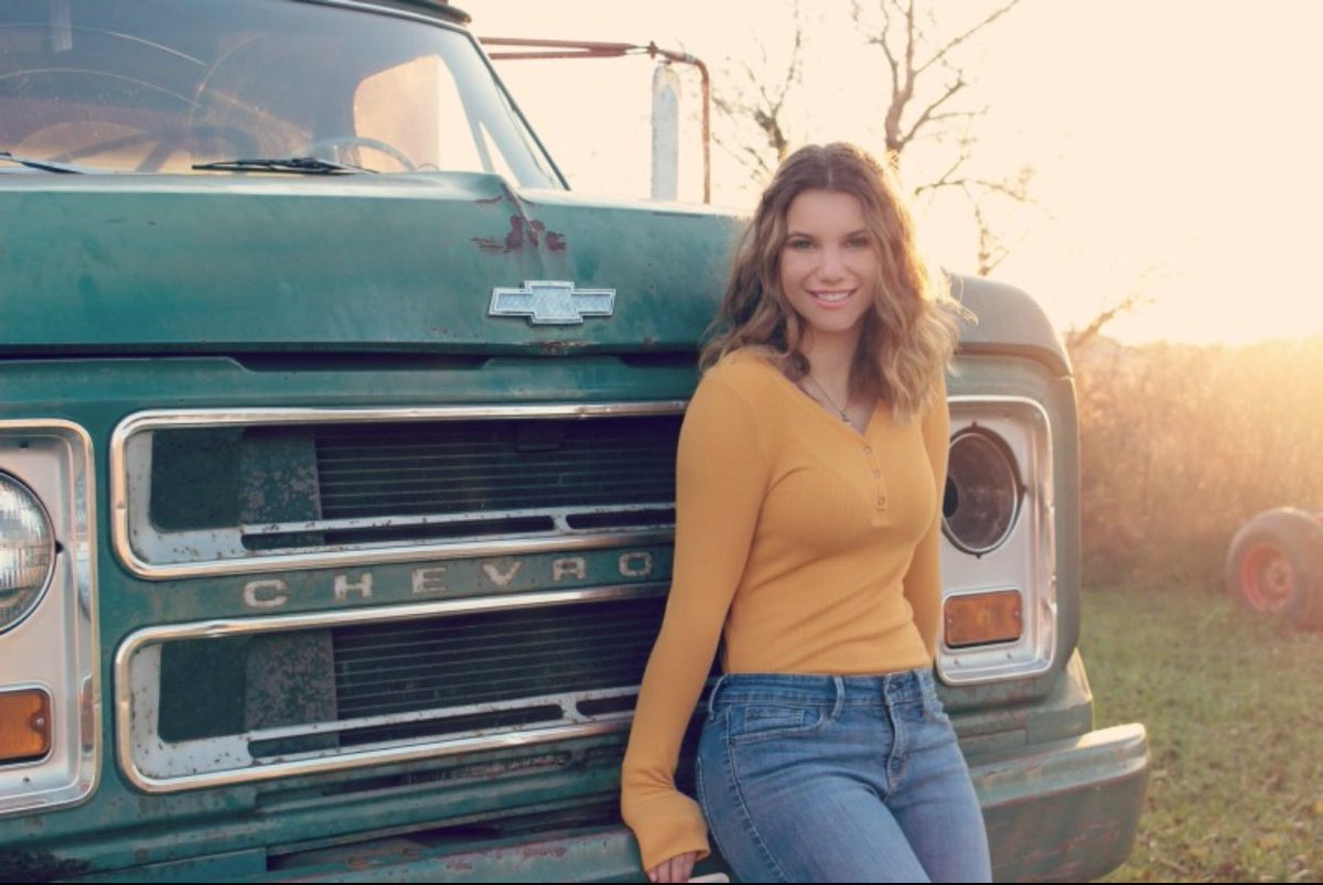 florida08_'s tweet photo. Chevy does it better😉 https://t.co/hW1gyg4qlF