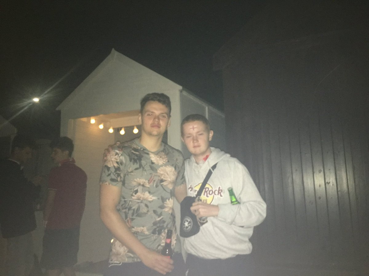 Harveyjamesw's tweet photo. Absolutely devastated how the world is this cruel, can barely put this together. Thank you Bovey for being apart of my life, you shall never be forgotten ❤️ rest well until we meet again x https://t.co/keJnBtaG7v