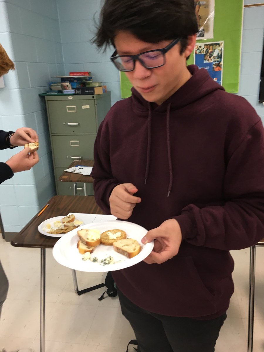 Maggie Shore tweet media