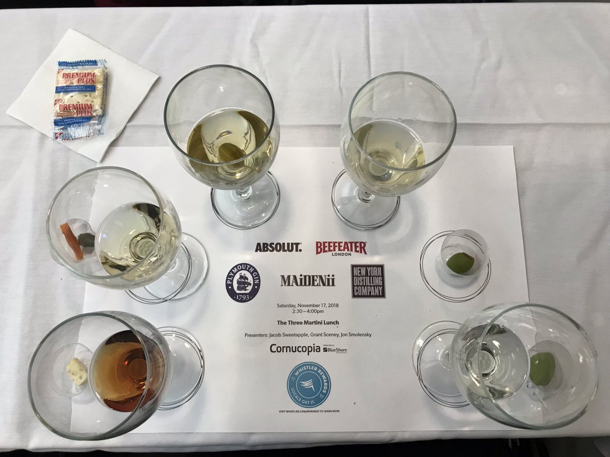 sabormexico's tweet photo. Vodka VS Gin ¿Cuál fue realmente el primero en usarse en la elaboración de un martini? ¿Cuándo y dónde nació este coctel? ¿Alguien sabe? A nosotros nos las dieron los expertos @jacobsweetapple @GrantSceney y @jonsmolensky en divertido seminario de #cornucopia2018 #OnlyinWhistler https://t.co/3B5yuiRNlB