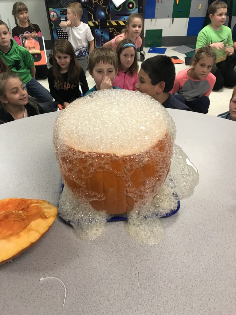 Thanks to <a href="/OliverWinery/">Oliver Winery</a> for donating the pumpkins! Today we were able to hit many of our standards and were actively engaged in 6 different rotations #CommunityPartners #STEAM