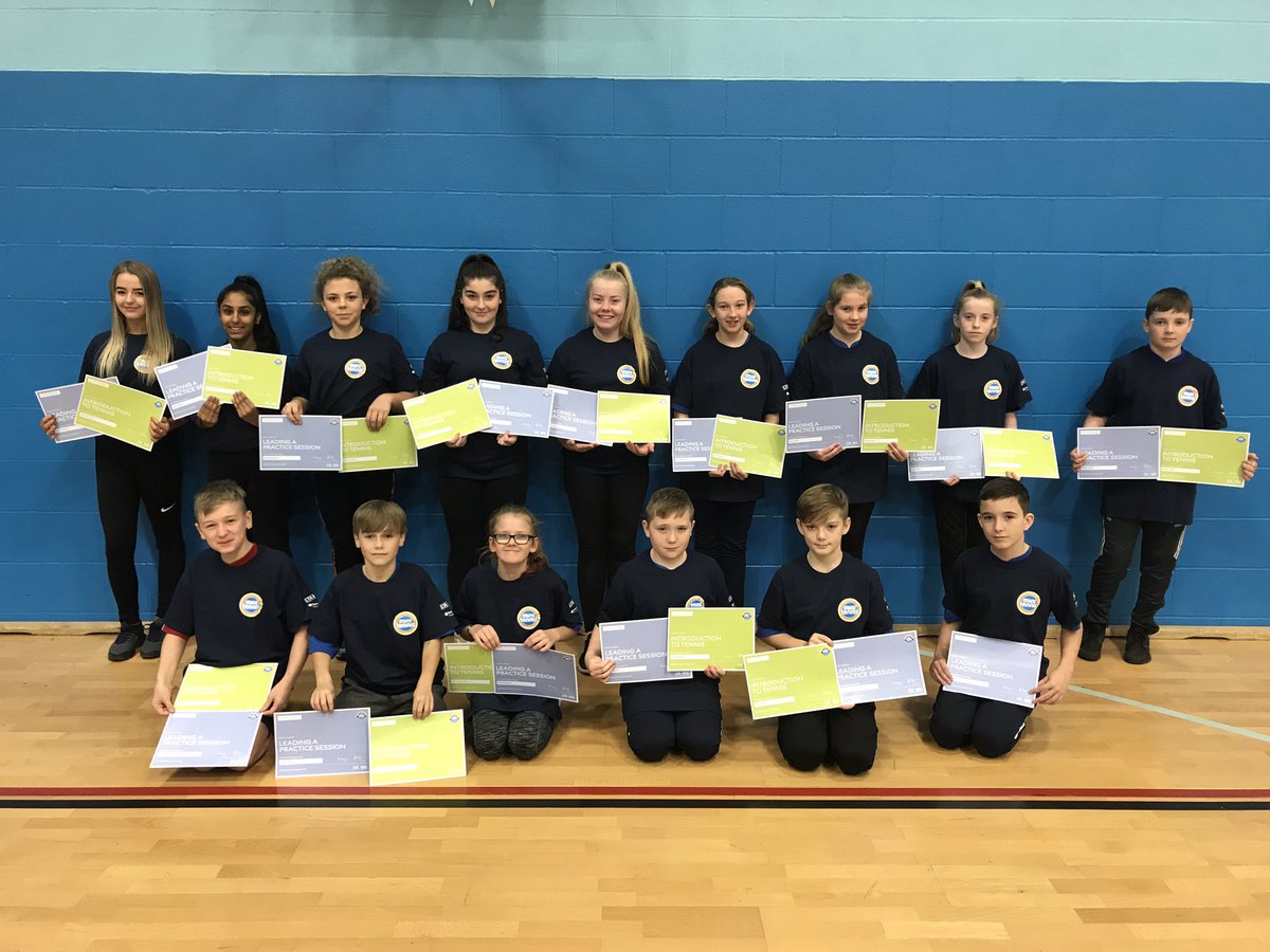 TennisGilbert's tweet photo. Great to be back on North East turf building our workforce 15 students through tennis leaders ready for another 16 students tomorrow and 100 year 1 children at out festival supported by our new great leaders! #GrowTheGame #leaders #girls #boys @BritishTennis https://t.co/iLwChmbkJE