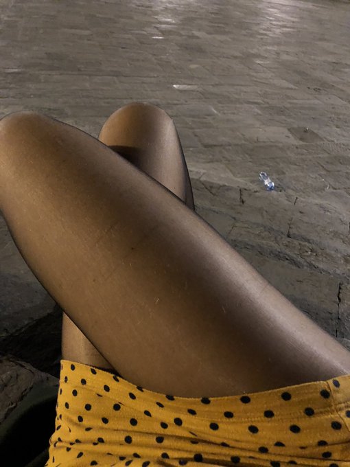 Last day in Italy 😢 New stuff coming up very soon guys! 💖 https://t.co/lec2mKLyYU . #LenaLouix #MondayMood<a href="/tag/mondaymood"class="tags"><span>#mondaymood</span></a><a href="/tag/lenalouix"class="tags"><span>#lenalouix</span></a>