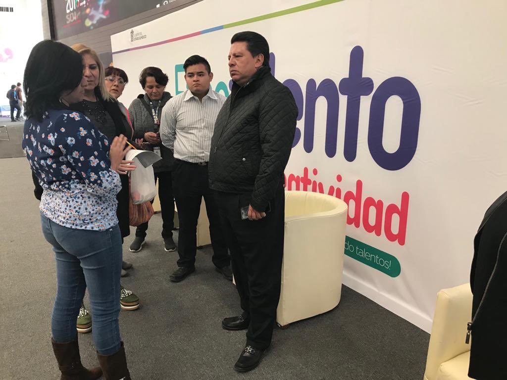 Enrique_MenV's tweet photo. Confirmando los últimos detalles de la Expotalento,Innovación y Creatividad @conalepmex #FotmandoBiografias #ApasionadamenteCONALEP https://t.co/8JnJIos4Qp