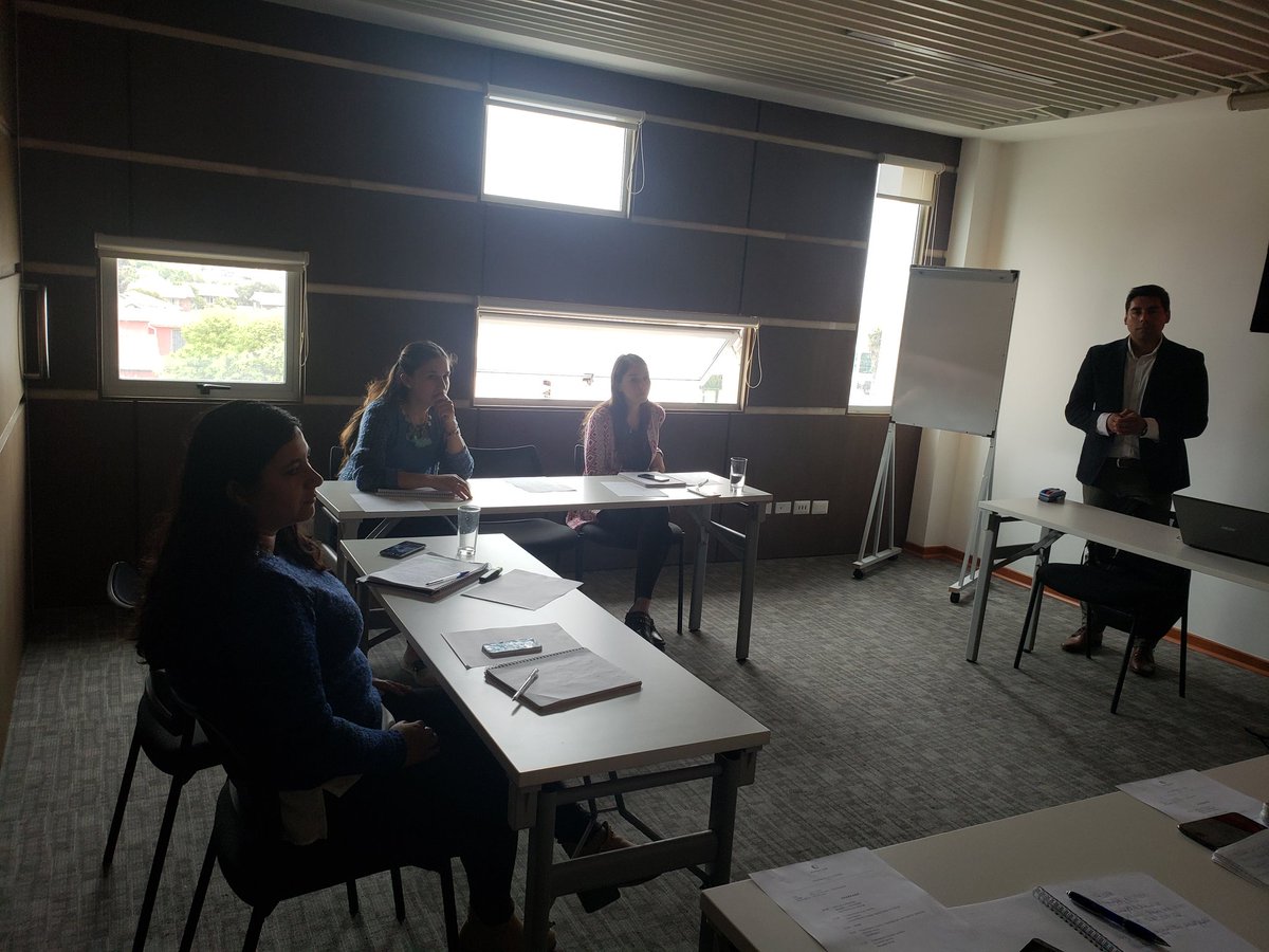 OPDLasCompanias's tweet photo. El día de hoy estuvimos dando a conocer el objetivo de nuestro dispositivo a profesionales de la Fundación Social de la Cámara Chilena de la Construcción.
Gracias por su invitación 😉 https://t.co/yxSpcG2jCQ