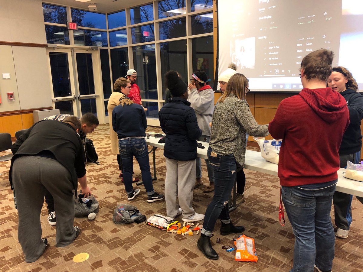 BSU_NRHH's tweet photo. Today our chapter made some hand warmers to pass out on campus in the cold winter months! So be sure to look out at the scramble light for us sometime soon! https://t.co/6bhv5LgTCg