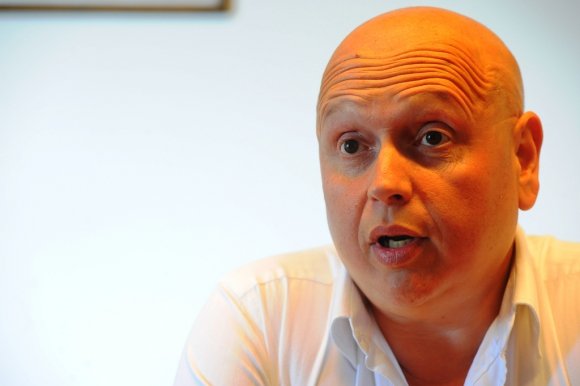 #NACIONAL | Se reunió la Comisión directiva y José Luis Rodríguez dio las explicaciones de porque firmó por Nacional en AUF, se votó por no remover la firma, se cree que si esto pasaba el Puma abandonaba el cargo.
Vía: <a href="/RodriVazquez95/">Rodri Vázquez</a>