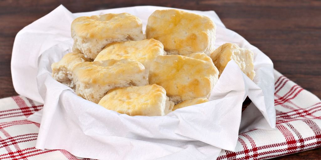LeesFamousChick's tweet image. Bring the best Thanksgiving side dish without even turning on your oven when you pick up perfectly fluffy biscuits from Lee's. #biscuits #warmandtoasty
