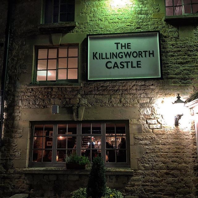 The glow of a country pub... who cares it’s a Monday night!? .
.
.
.
.
#mondaymood #killingworthcastle #nightout #outout #drinklocal #eatlocal #countrypub #cosypub #woodstock #oxfordshire #publife #oxfordlens #ukvacation #pub #englishpub #visitengland #u… ift.tt/2OSa77F