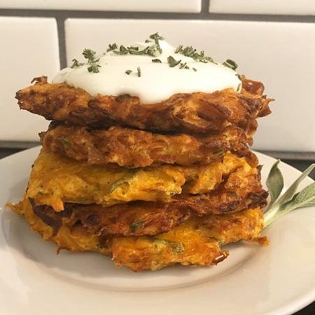 Butternut Squash Fritters, that #glutenfree #Thanksgiving side you've been searching for! 
#celiac #thanksgivingmenu