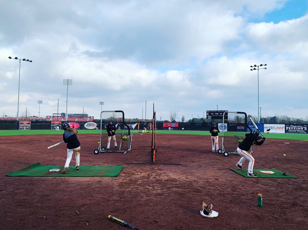 DU_SBALL's tweet photo. Enjoying the outside while we still can! #dudifference #PureMichigan #perfectprep4spring https://t.co/LNtEVAMwzw