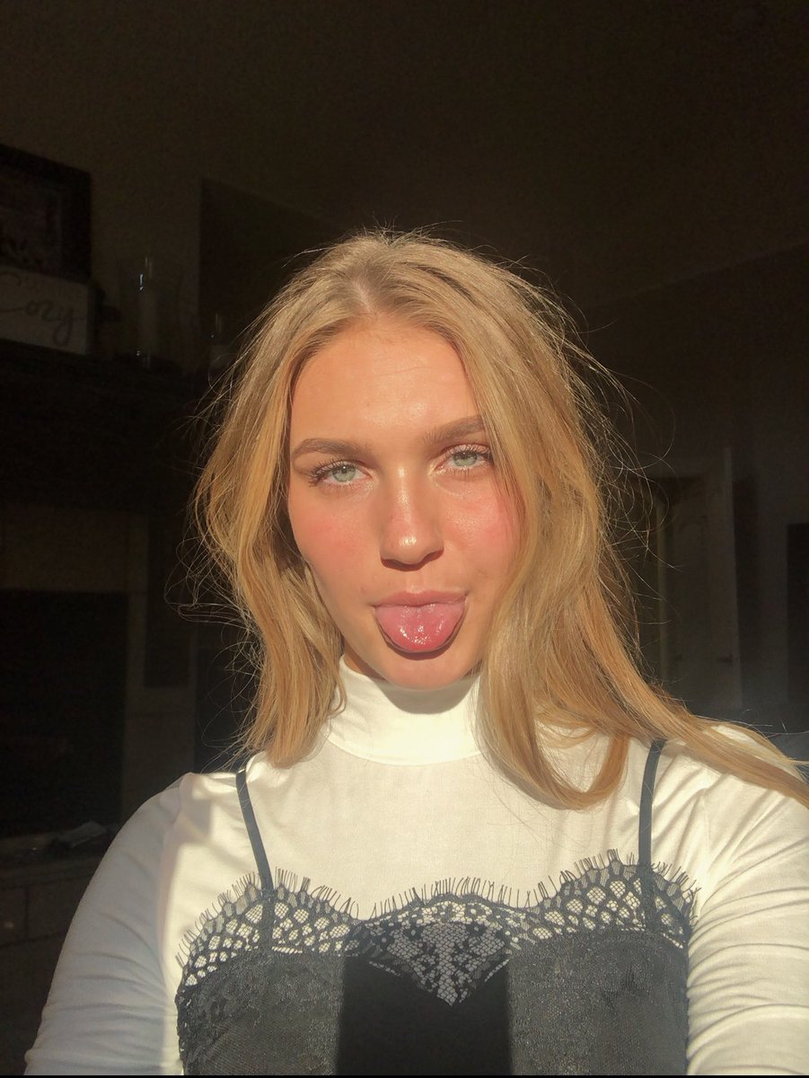 mekellmoss's tweet photo. sun hittin different https://t.co/lOvqlrQgVn