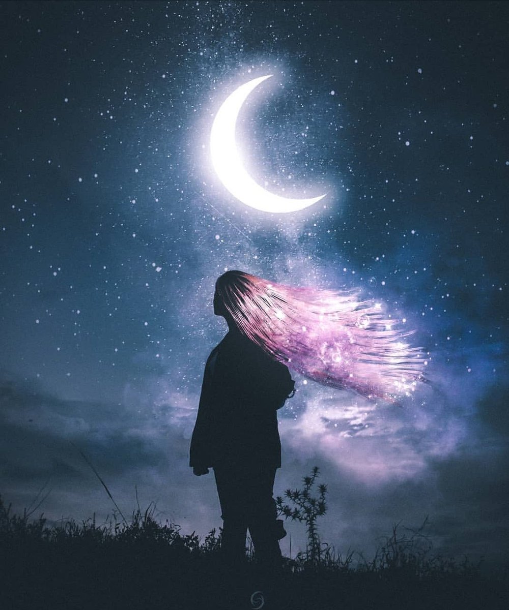 Yohelava's tweet photo. Y me envuelvo en el rocío que desprendes, siempre Luna, siempre coqueta, entre mis letras y latidos. https://t.co/FoIguqVybj
