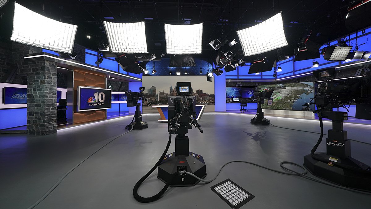 NBCPhiladelphia's tweet photo. WATCH NBC10 NEWS LIVE NOW: https://t.co/VZ8HUchdNg https://t.co/zRIbwDtOTh