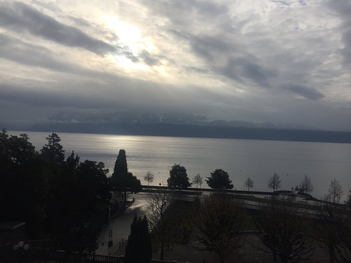 najatcharafedin's tweet photo. #Lausanne #Switzerland #Sun ##amazing_place https://t.co/0TfEdUWbph