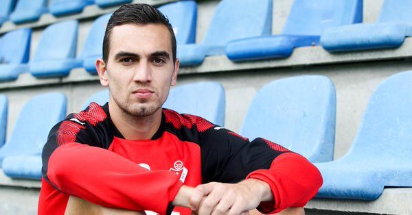 Irrupción de Escalante en el Eibar sentencia regreso soñado al Sporting ow.ly/KIMw101n6eV