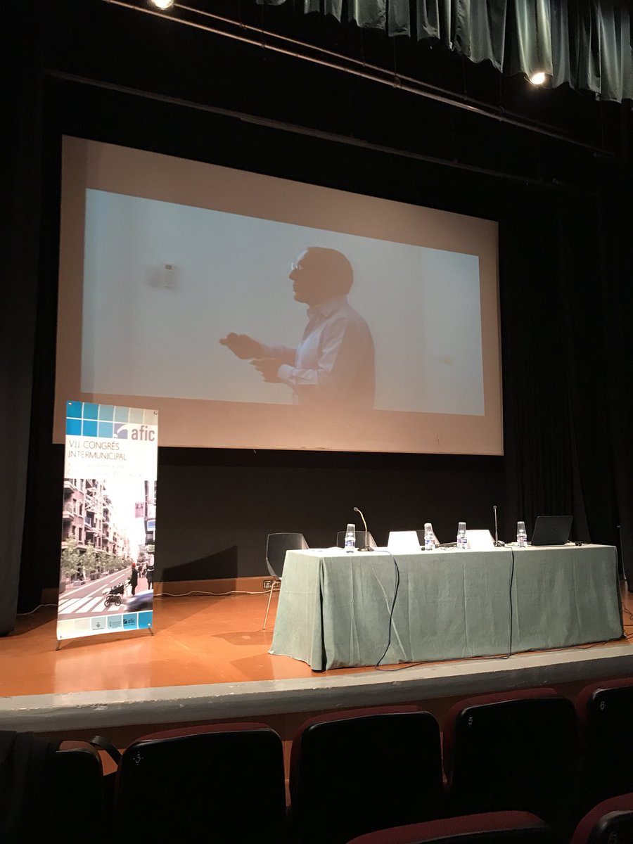 Sernutec's tweet photo. En pocos minutos dará comienzo el VII Congrés Intermunicipal @redafic en Alzira. 

Preparats!🙌🏻 #congresintermunicipal #comerç #territori  #deslocalitzacio https://t.co/TAW4vVCUrN