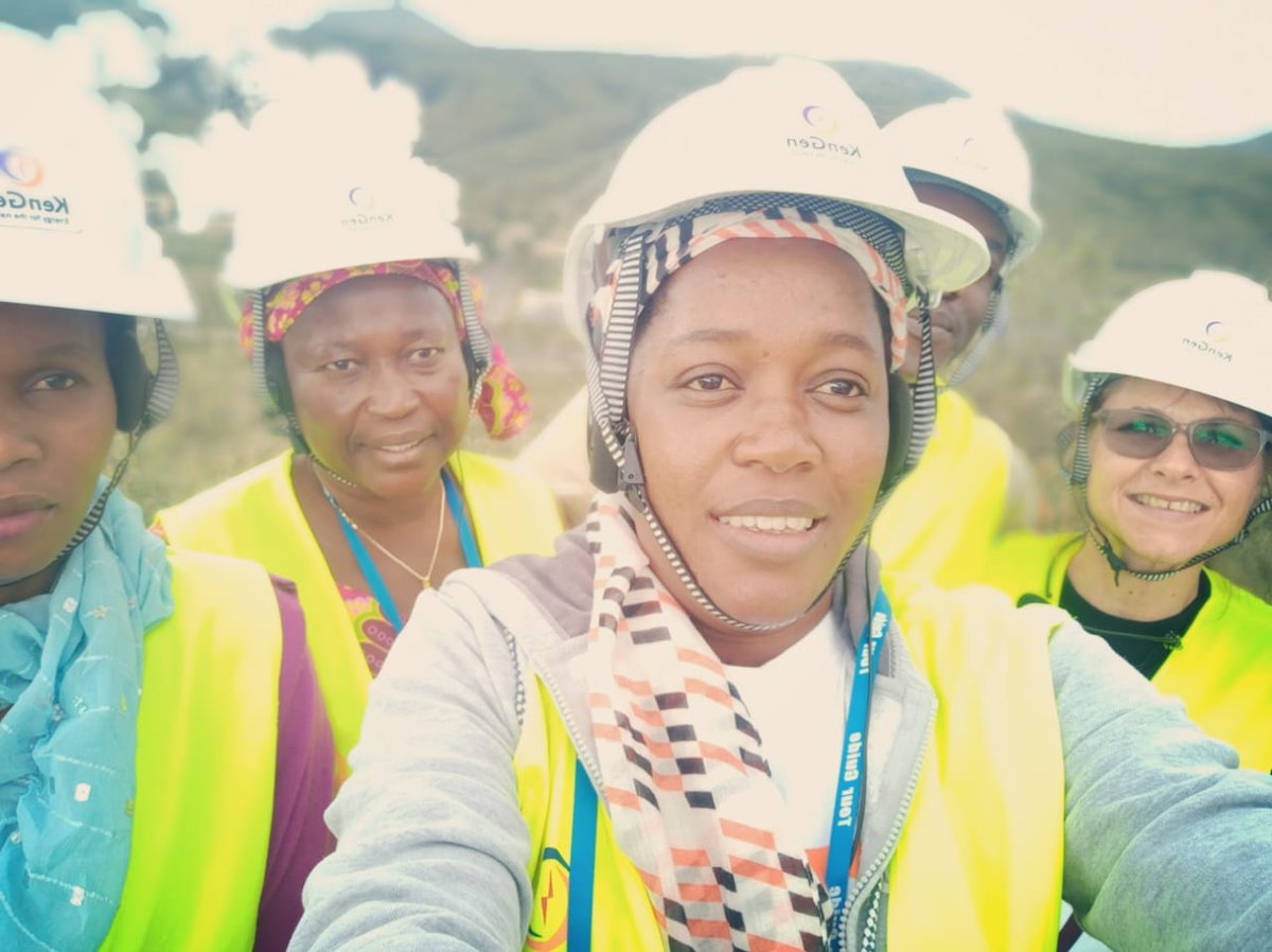 WoMin_Africa's tweet photo. This week, activists from Senegal, DRC, RSA are in Kenya for a learning exchange. They'll be checking out energy projects, from community-run power grids to billion-dollar power plants; building analysis on energy JUSTICE for women & communities!
#HearMeNow
#WomenBuildingPower https://t.co/XXimrasnRi