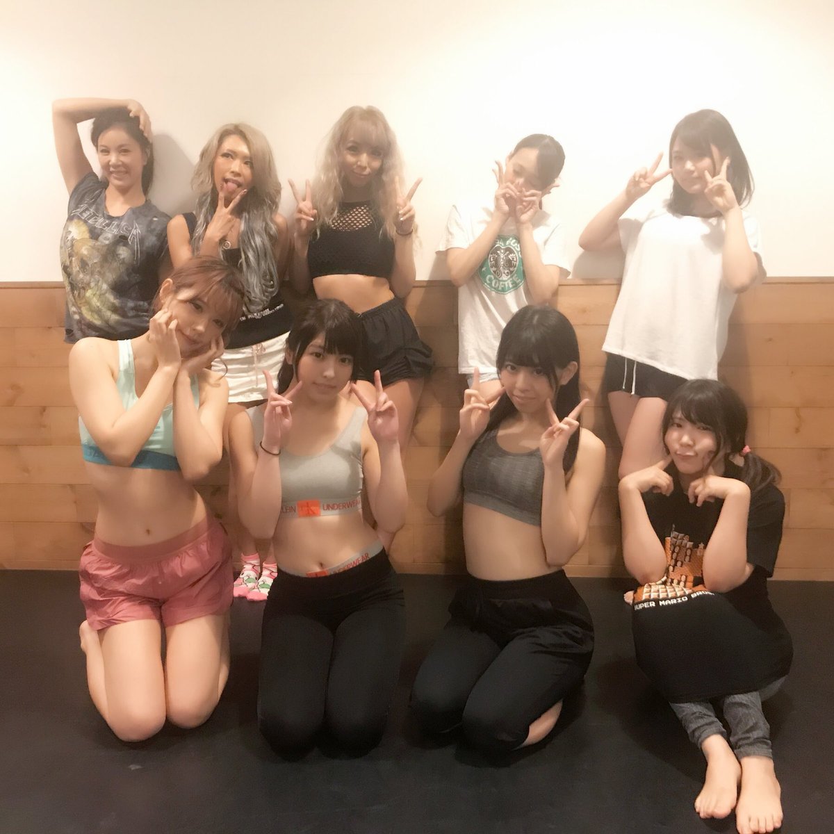 aivyproject's tweet photo. ダンスレッスン
#AiVy 
#AiVyProject https://t.co/9B5pi40q2o