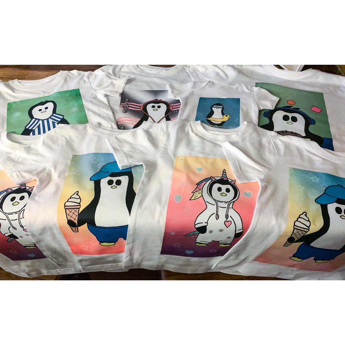 CraftyPenguin18's tweet photo. Another order ready to go. Loved doing this large order for a lovely lady. You can order all Crafty Penguin products online at https://t.co/WiSgmasSDM #orders #christmasiscoming #heattransferprinting #tshirtdesign #tshirtprinting #christmaspresents #happydance #smallbusiness https://t.co/8a2hwrXWgT
