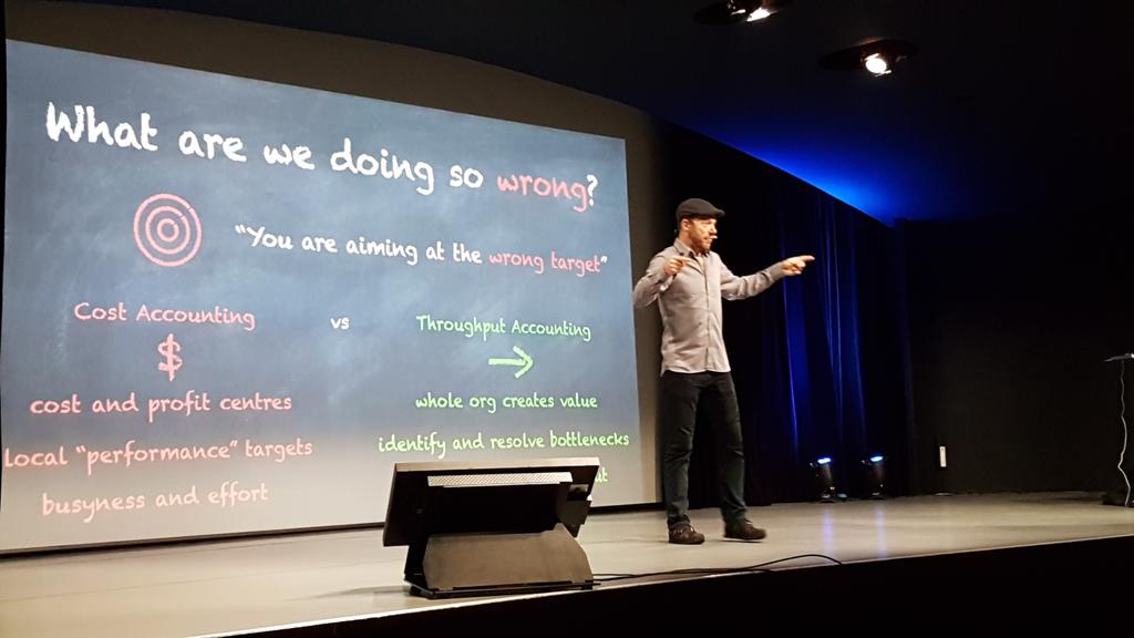 t_de_clercq's tweet photo. Great keynote by Dan North @tastapod, "please help us, Dan !" #flowcon #flowconfr18 https://t.co/BdKMpgQvuO