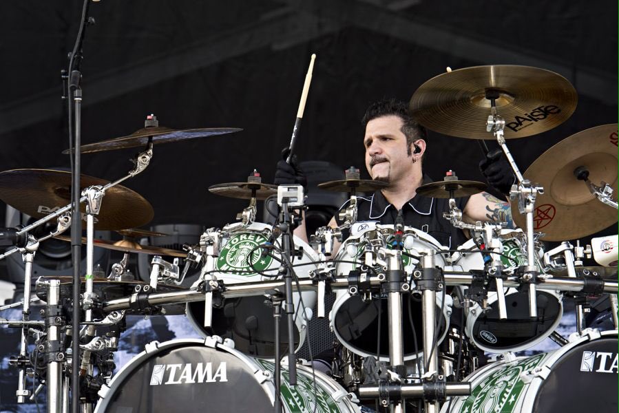 November 27... Happy Birthday Mr. Charlie Benante... RESPECT  
