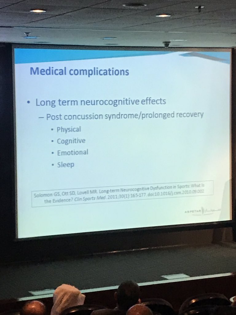 Seaniemc89's tweet photo. So what are the consequences of concussion for athletes? 
⬇️ Eye tracking ability is reduced in athletes with concussive symptoms 👁 
⬇️ Balance 👣
⬇️ Spatial orientation 🤸‍♀️
⬆️ risk of subsequent injury 🏥 
❗️❗️ Psychological issues - memory, emotion, sleep 🛏  @Aspetar Lecture https://t.co/dMYf8yFXHe