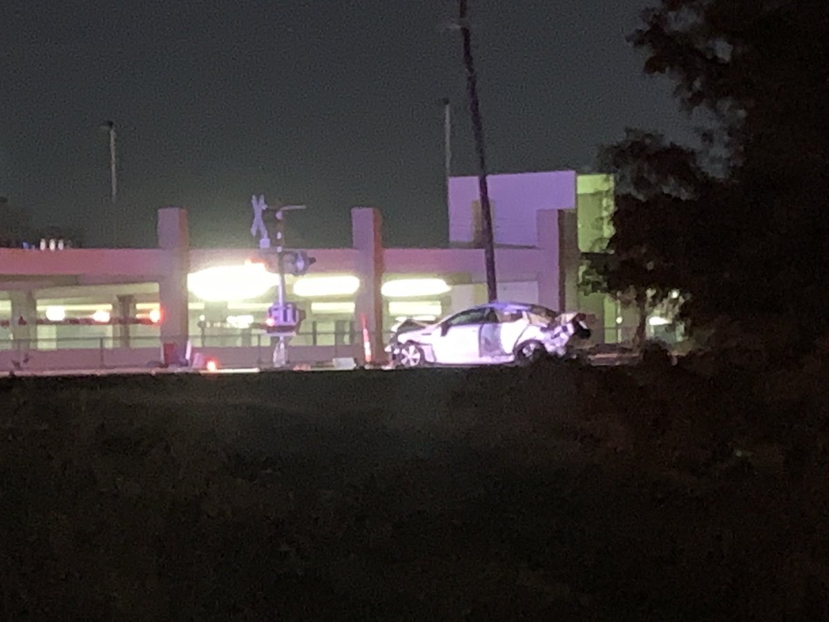 ryco625's tweet photo. @DFWscanner Just witnessed a train hit a car at the Harry Hines/Market Center railroad crossing. Unsure whether car was occupied. https://t.co/C62My8LAKw