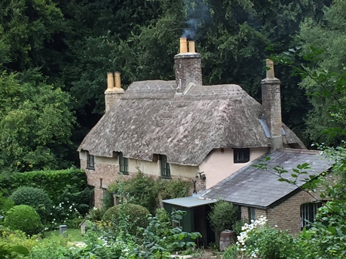 sonsrap10's tweet photo. Is Anyone thinking of coming on holiday to Dorset next year.I am lucky enough to live in this beautiful county I moved from London sixteen years ago now and I’ve not looked back.😁#landscapephotography ⁦@DorsetTourism⁩ ⁦⁦@nationaltrust⁩ ⁦@VisitWestDorset⁩ https://t.co/oJv3WniyyV