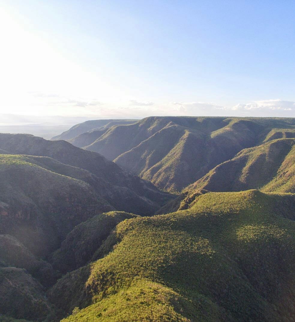 africanbeads1's tweet photo. #Mukutan is an exclusive hideaway with spectacular views over the #GreatRiftValley’s #MukutanGorge which cuts deep into valleys filled with palms, vines & orchids
+254706933003;info@beadsafaris.co.ke
#KOT #traveldestination #wanderlust #whyilovekenya #tembeakenya #traveldiary https://t.co/NTcIm138rr