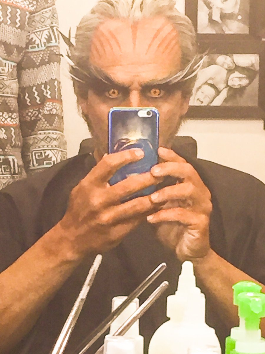 After 3.5 hours of makeup, the results were quite astonishing...definitely called for a selfie 🤳🏼 Witness the transformation in 2 days! #2Point0FromNov29 #2Point0