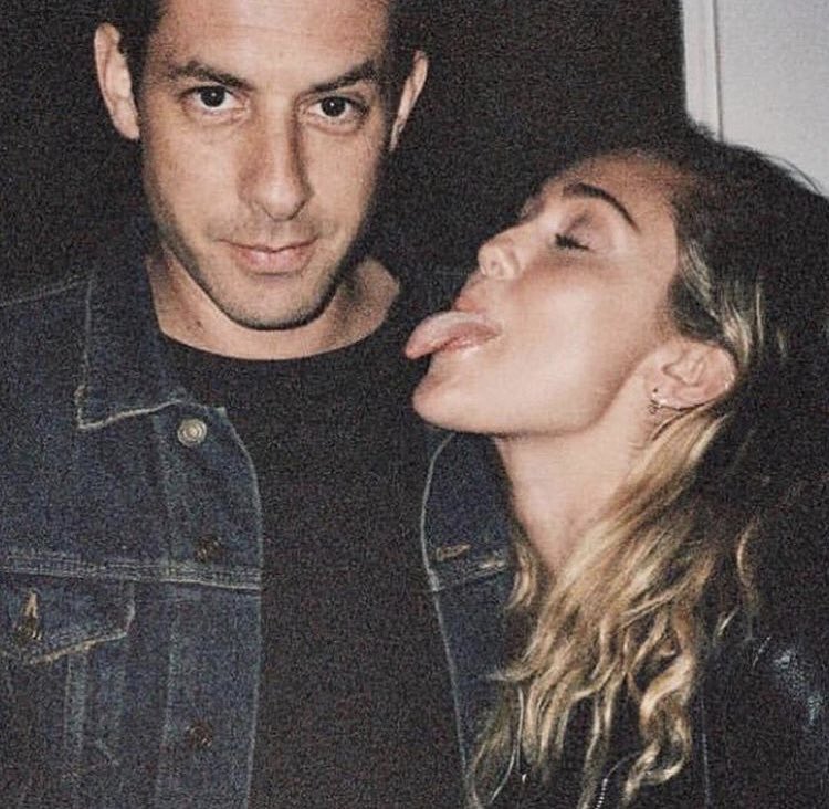 Sonymusic_py's tweet image. 11/29 💔
@MarkRonson x @MileyCyrus