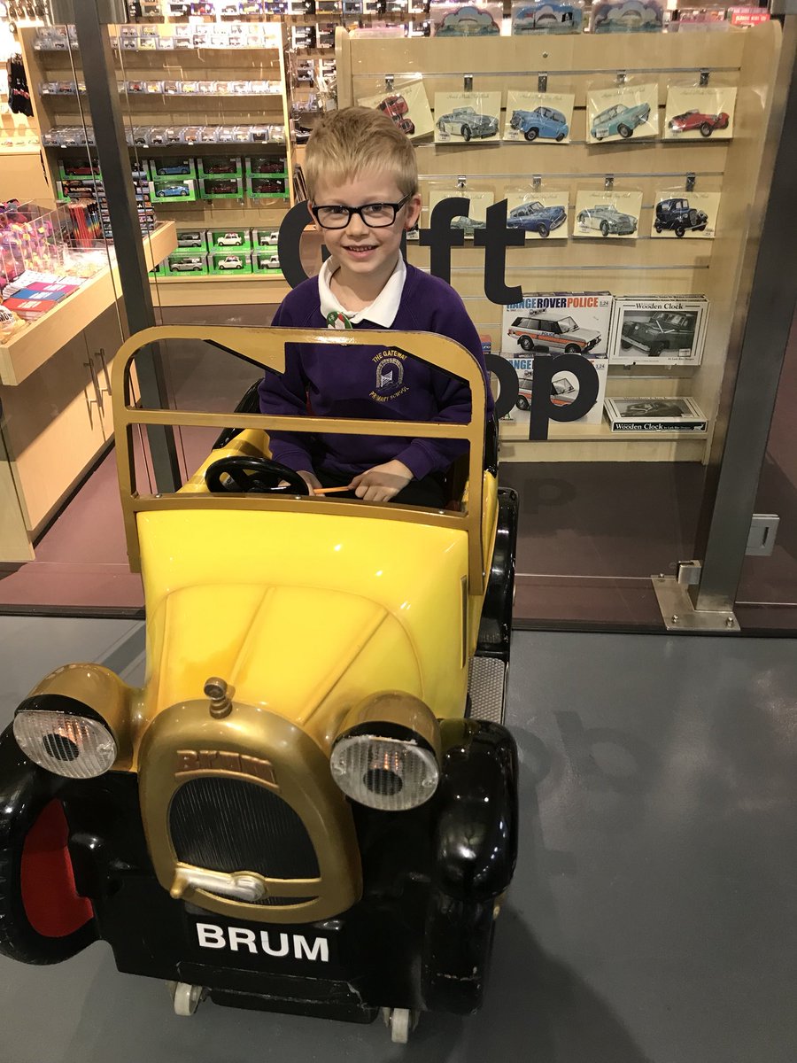 GatewayPenguins's tweet photo. Been meaning to post these all week but here’s some children enjoying the trip to the British Motor Museum.#GatewayCarterton  #britishmotormuseum https://t.co/yNOhhpKYgs