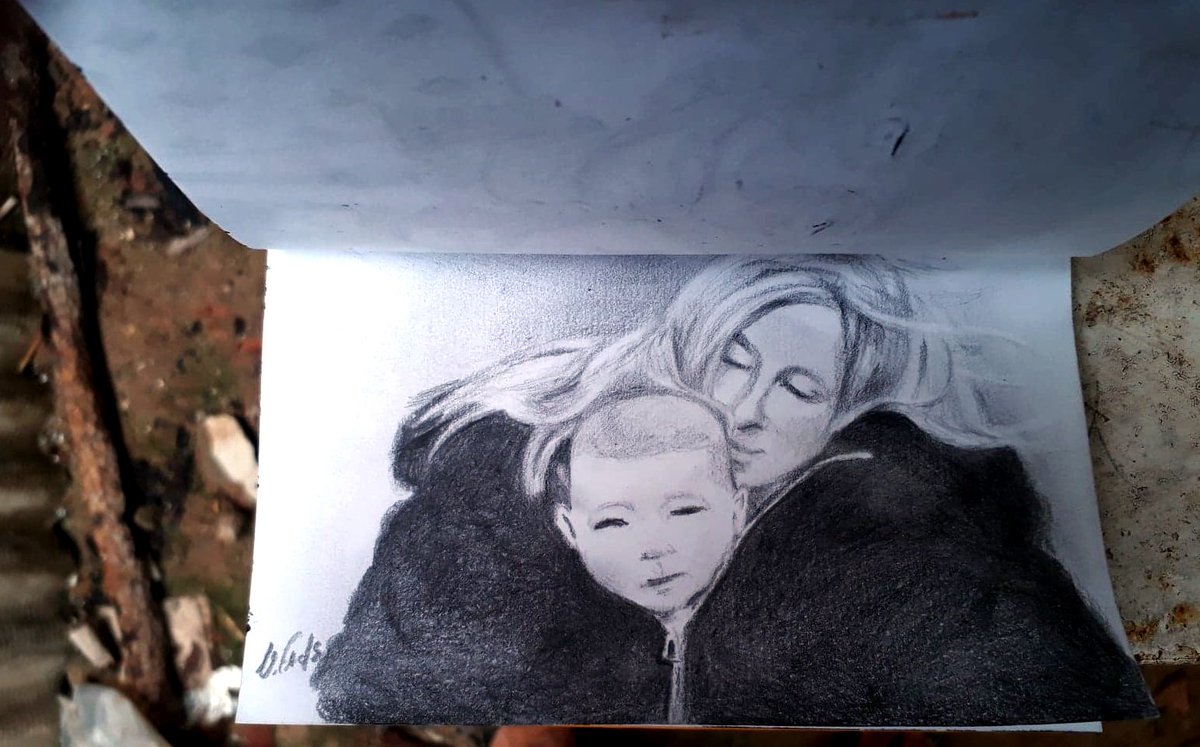 designerfads's tweet photo. Desenho em bloco de Anotações
#lindamccartney #paulmccartney #son
#skeetchbook https://t.co/Lk2kzAVDVj