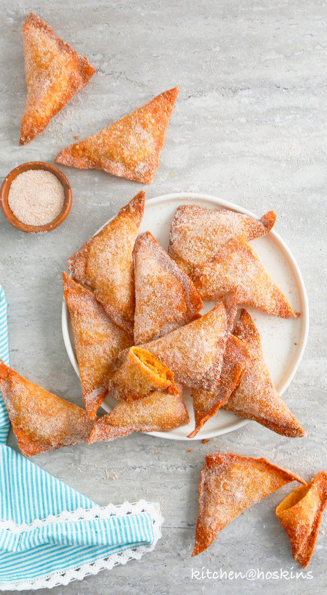 athoskins's tweet photo. Pumpkin Churro Wontons
https://t.co/9ZHjPDVmjp
#twindragon #chefyaki #twindragonwrappers #wonton #wontonwrappers #pumpkinchurro  @JSL_Foods https://t.co/2IKx7dbBBT