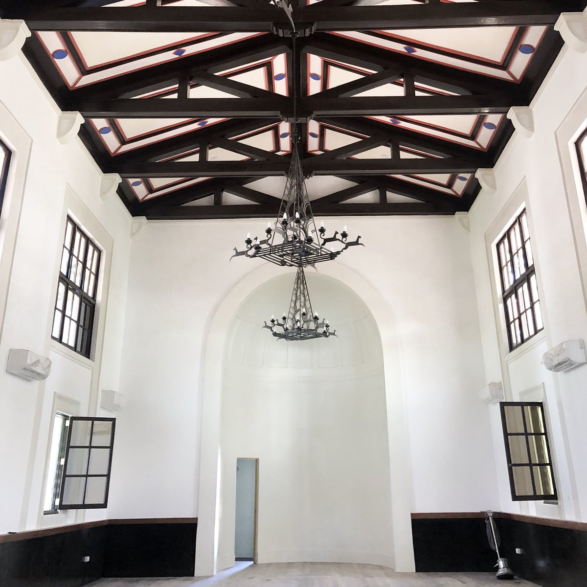 iamvincentandig's tweet image. Appreciation post for the newly renovated Arellano Building, formerly Iloilo City Hall. So excited for its official opening. ✨ #basicaf #UPV