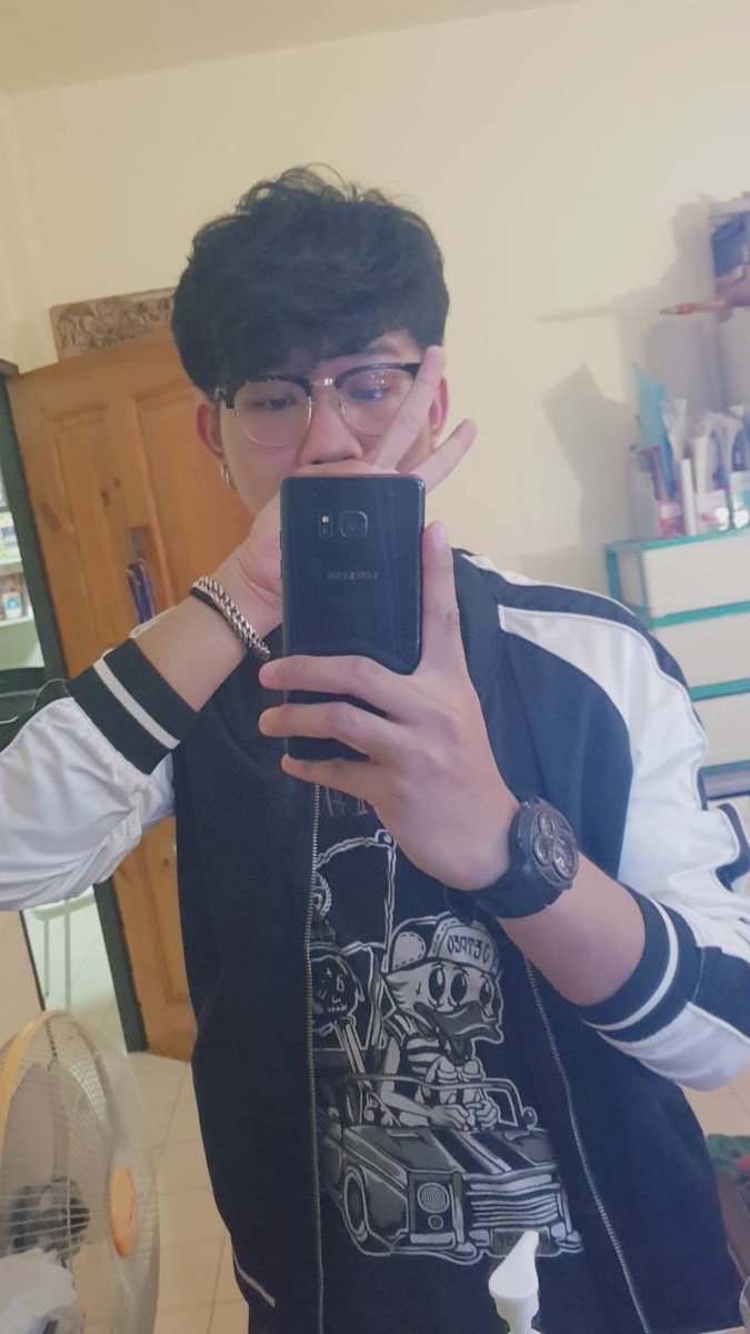 studentboi2's tweet photo. เด็กใต้ขางสูงหล่อ ขี้เงี่ยน ใหญ่มากกก น้ำเยอะ ฟินชิปหาย สนใจคลิปขอ 20 รีทวิต 
#เด็กใต้ #หนุ่มหล่อ #ควยใหญ่ https://t.co/rMBbPb8bXv