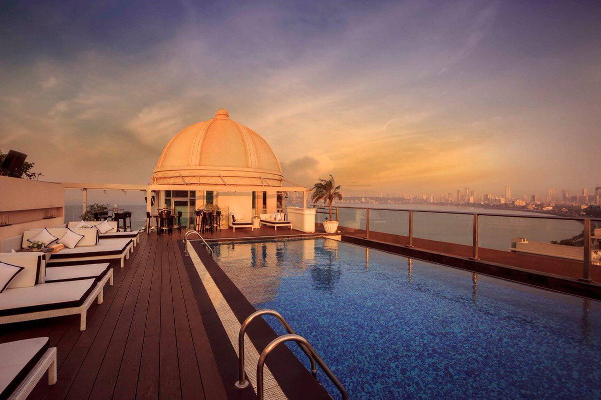 InterConMD's tweet photo. A state of tranquil by the pool for your afternoons, at Intercontinental Marine Drive! #DomeView https://t.co/uQbKfnPPaG
