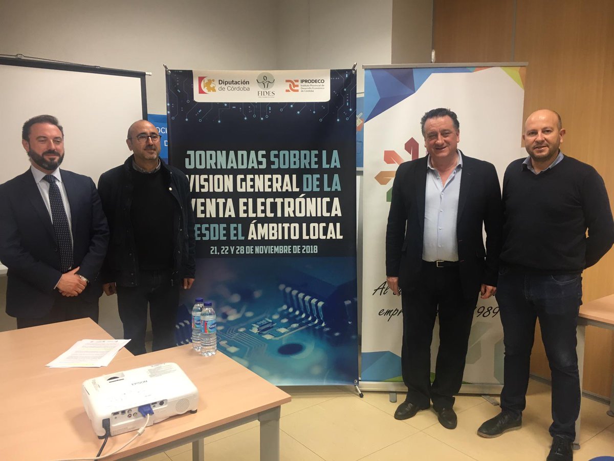 Fidescba's tweet photo. La localidad de Fuente Palmera acogió la segunda sesión de las "JORNADAS  SOBRE LA VISIÓN GENERAL DE LA VENTA ELECTRÓNICA DESDE EL ÁMBITO DE LO  LOCAL", desarrolladas en colaboración con @dipucordoba e @Iprodeco . https://t.co/puxl0O4UP6