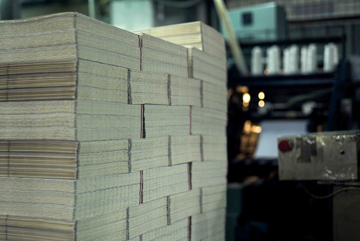 SendPoints's tweet photo. Printing progress of the book: Art in Book Form

Image 1: stitching the pages
Image 2: the bound, deckle-edged copies waiting for trimming
Image 3: attaching the book cover by hand
Image 4: the finished books https://t.co/hMnIPAAubh