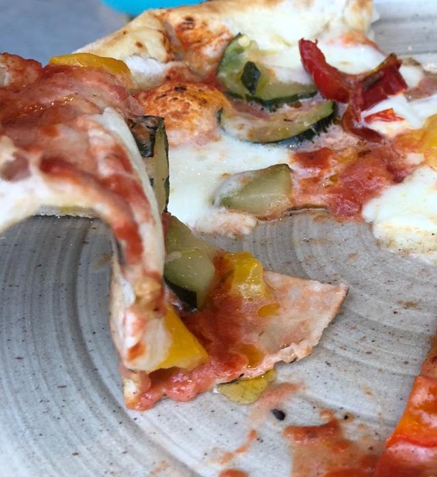 BeckyDavidson9's tweet photo. @Ginofantastico delicious but was my pizza meant to have a ‘soggy bottom’ @GinoRestaurants 🤔👎 https://t.co/NRiK52RWCJ