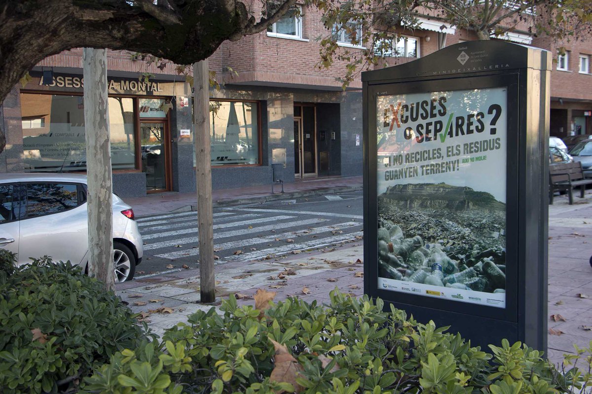 Ja has vist la campanya #excusesOsepares al teu carrer, al l'autobús o a la mini- deixalleria del teu municipi?
I tu, de quin equip ets?