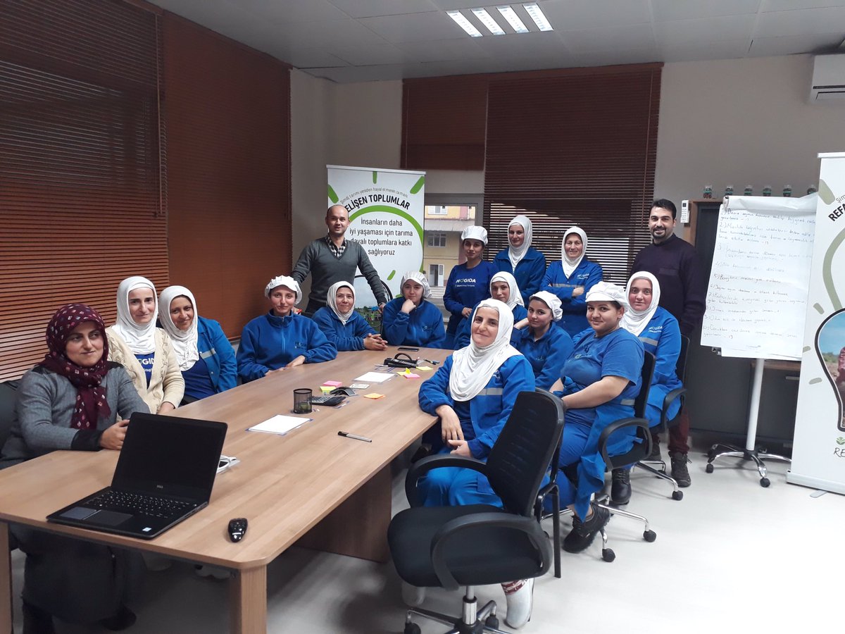 ofiturkiye's tweet photo. Tarım yöntemlerini geliştirmek, üreticilerimize daha uygun koşullar sağlamak ve daha iyi bir doğa için yeni fikirler ortaya çıkardığımız çalışmalarımıza Kocaali, Ordu, Piraziz ve Samsun fabrikalarımızda devam ediyoruz. #reimagineers #progıdaolam https://t.co/X1aFZW5Di7