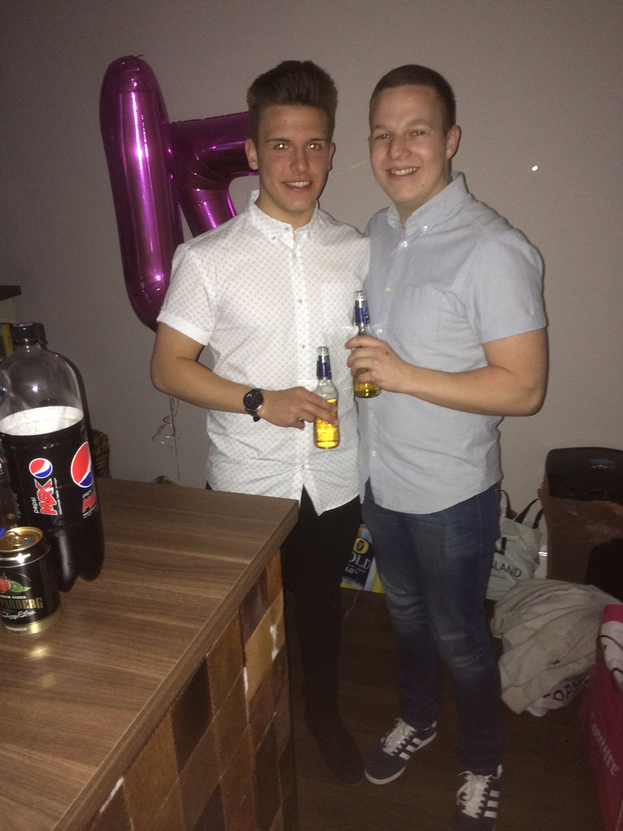 Happy birthday <a href="/JermanMicky/">Micky</a> have a good day brother! 🍻🍻🎉