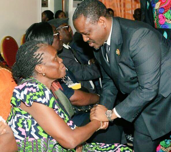 JploboKeny's tweet image. Mes Félicitations à @SOROKGUILLAUME pour son brillant message sur le PARDON et la RÉCONCILIATION à la résidence de feu SANGARÉ.
@AlainAkouala
@shevalGagnan 
@GKS_FOREVER 
@Treichvillois 
@FranklinNYAMSI 
@ThioToure 
@fohbeug1 
@yaomoisekatumbi 
@africanewsquick 
@jeune_afrique