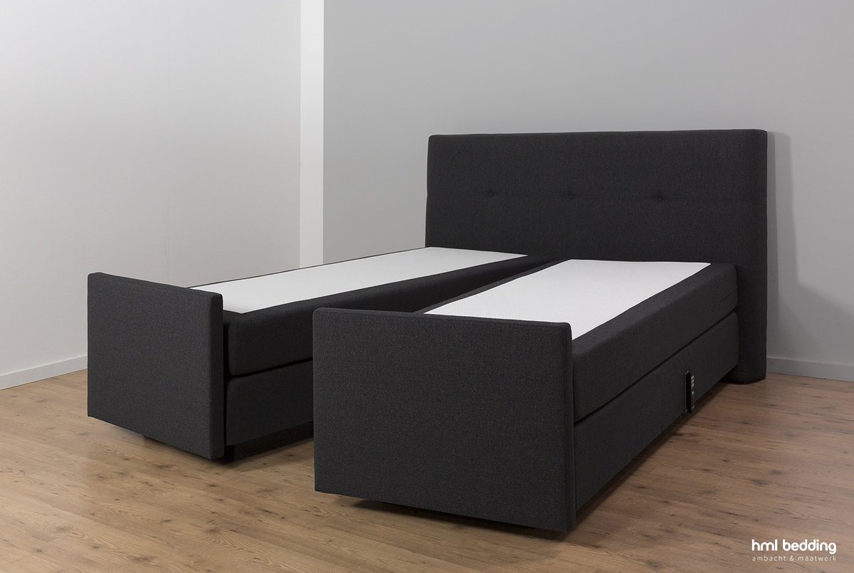 Slimme functies zorgen ervoor dat je meer gebruiksgemak en plezier hebt van onze #boxsprings. Zo hebben onze hoofdborden een deelbaar draaibeslag en zijn onze voetborden ook te bestellen als twee losse voetborden, standaard zonder meerprijs.
#hmlbedding ambacht&amp;maatwerk