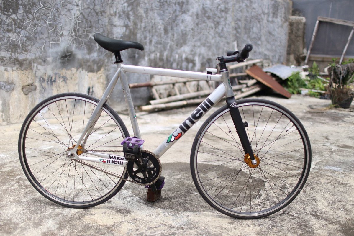 Xietrick's tweet photo. Wts Fullbike Cinelli mash Size 55 , 9.5jt
Gratis ongkir se jawa
Wa : 08176604270
#fnfjb #arjb @ag_bike @FnFjb @fix_fixed @AlcatrazTrack @Indotrack @trackcyclery https://t.co/ToaTjdYBmV https://t.co/IFCxTyJDqx https://t.co/815i0EGsIo