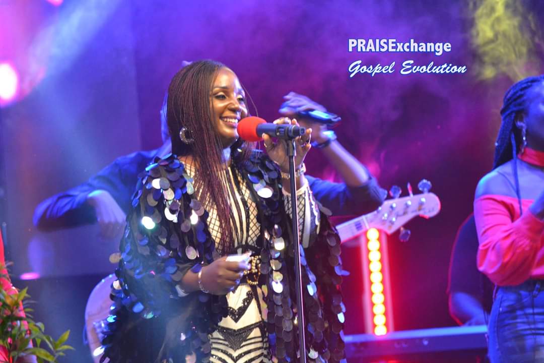 OyirwothFranci4's tweet photo. #TheExperience 26th Dec at the mtn arena lugogo 10k only tickets available let's be there free entry for kids and lost of gifts to be won see you there @SSEBANAKITTAAb2 @BunjoVilleUg @Spiritfm966 @PimerShillah @powerfmuganda @Calvin_TiPi @TiruHilarylee @teamGMP1 @springgents https://t.co/vA34SS2S4E