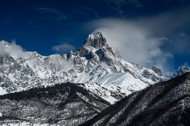 GEOmountains's tweet photo. 🏔️🚡You can fly through the clouds the #mountain regions of #Georgia offer endless #adventures, from ice climbing and white water rafting, to mountain biking and mountaineering. ⛷️❄️For an adrenaline rush without much physical effort, try #paragliding.👌 #mountainresortsofgeorgia https://t.co/C3RTc2OeZx