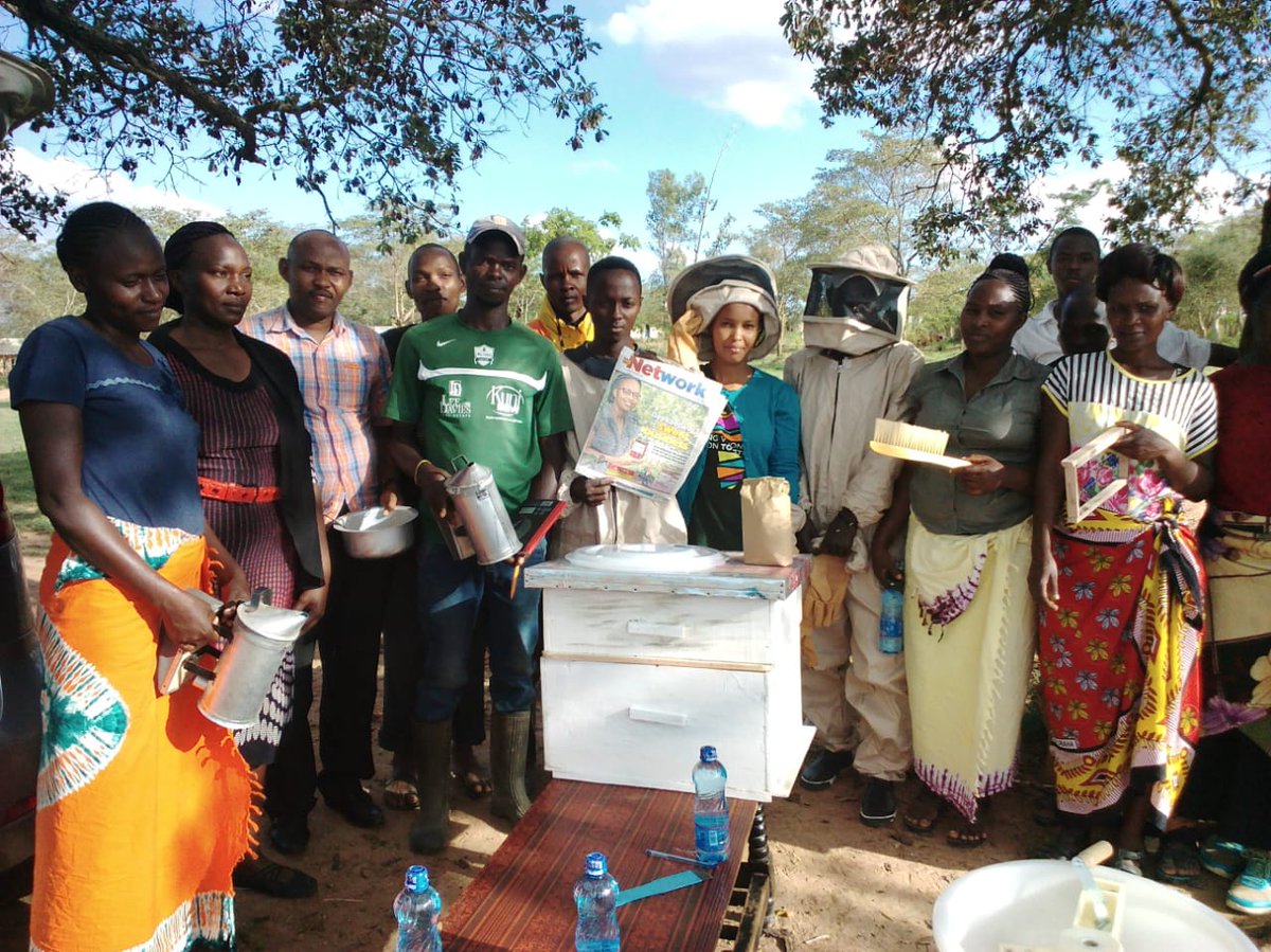 YattaBeekeepers's tweet photo. It was a pleasure training ACOH youth group in Wamunyu,Machakos as they start beekeeping
Thank you Angles of Hope foundation for believing in the youth and supporting them. https://t.co/qosQlB6LdS